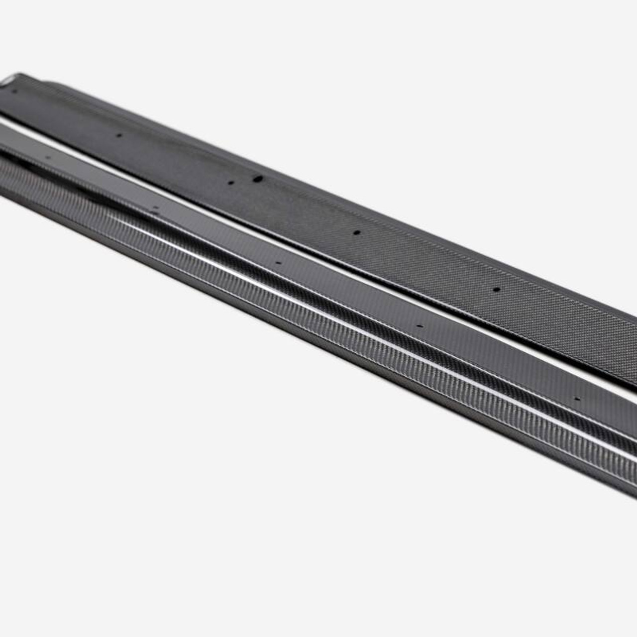 Seibon 2023+ Nissan Z MB-Style Carbon Fiber Side Skirt - SS22NSZ-MB User 1