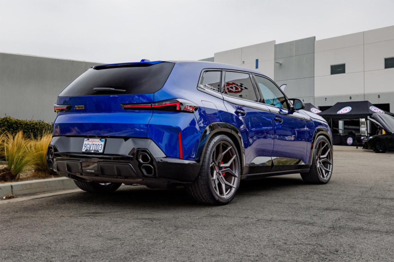 CSF 2014+ BMW X5M (F95) / X6M (F96) / XM (G09) Charge-Air-Cooler - 8315 Photo - lifestyle view