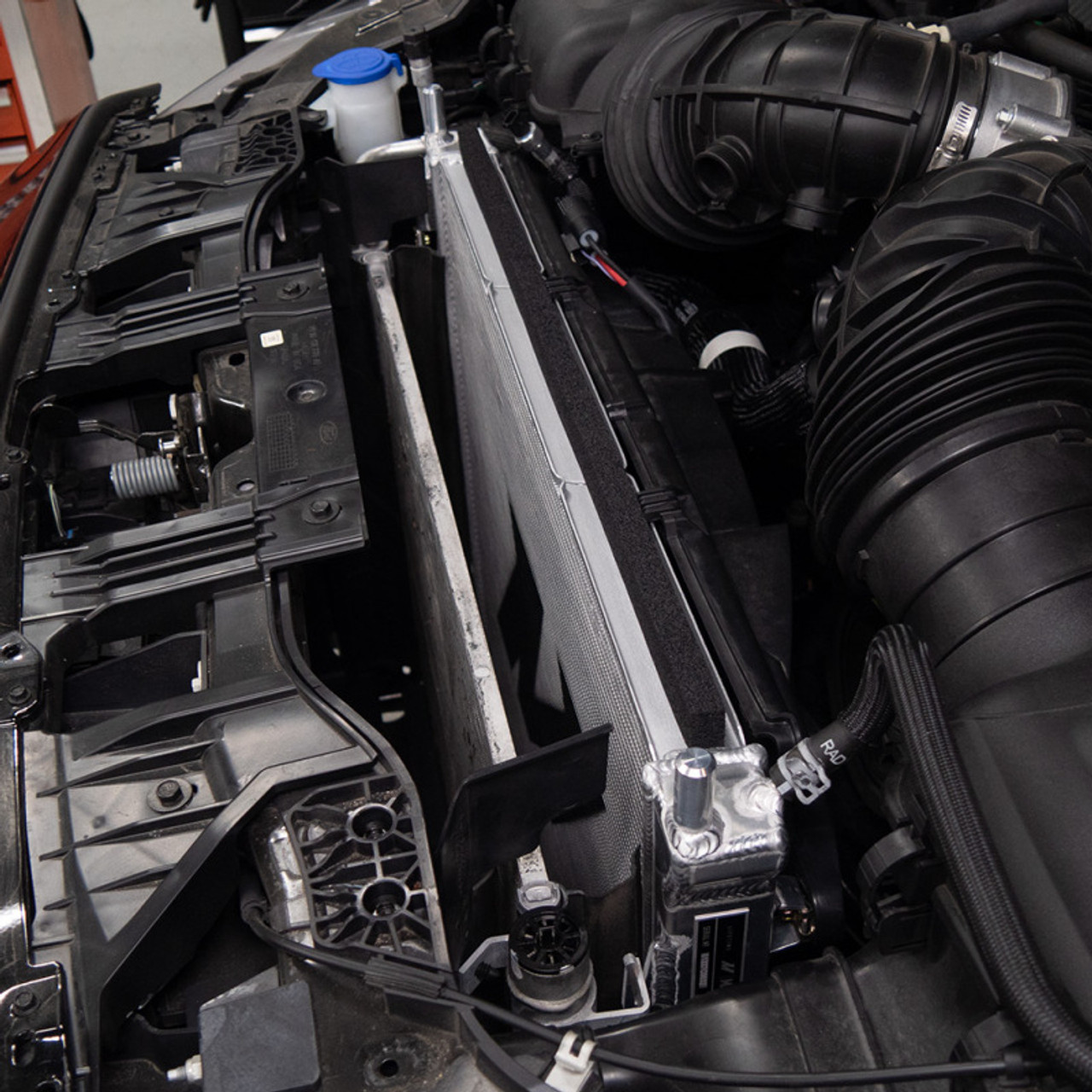 Mishimoto 2024+ Ford Mustang V8/2.3L Performance Aluminum Radiator - MMRAD-MUS-24 User 1