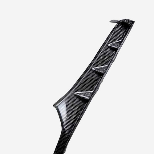 Anderson Composites 20-22 Ford Mustang Carbon Fiber Turn Signal Bezels - AC-TSC20FDMU500 User 1
