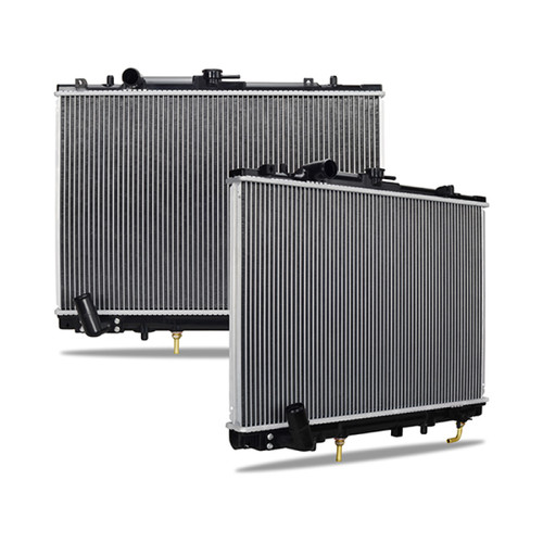 Mishimoto Mitsubishi Montero Sport Replacement Radiator 1997-2003 - R2278-AT Photo - Primary