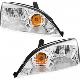 CarLights360: For 2005 2006 2007 Ford Focus Headlight Assembly Driver and Passenger Side CAPA Certified w/Bulbs Halogen Type - Replaces FO2502210 (PLX-M0-20-6724-00-9-CL360A1)