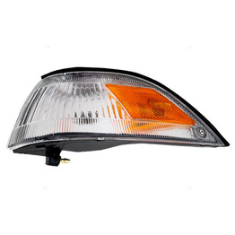 For 1988-1992 Toyota Corolla Park Clearance Light 4dr For Sedan/4dr wagon; for USA built (CLX-M0-TY170-B100L-PARENT1)