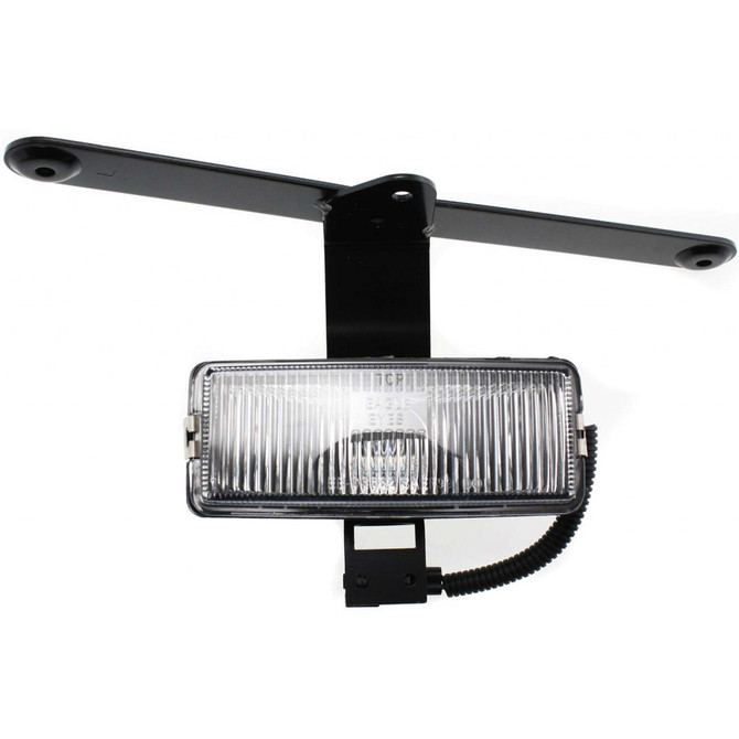 For 2000 2001 Nissan Xterra Fog Light (CLX-M0-DS682-B000L-PARENT1)