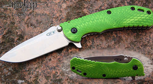 Example of a knife with Juma Green Mamba handle scales, photo from the Internet