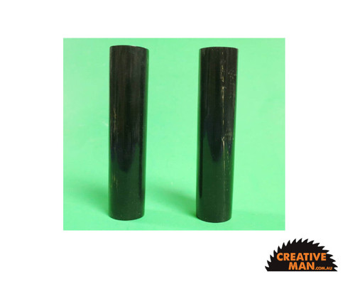 This item is a single buffalo horn handle roll, about 30 mm in diameter and 120 mm long