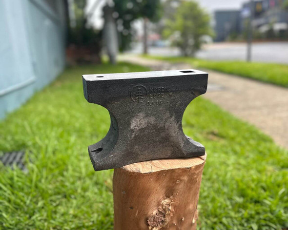 20 kg premium bladesmith anvil – compact cast 6150 steel anvil for knifemaking and blacksmithing