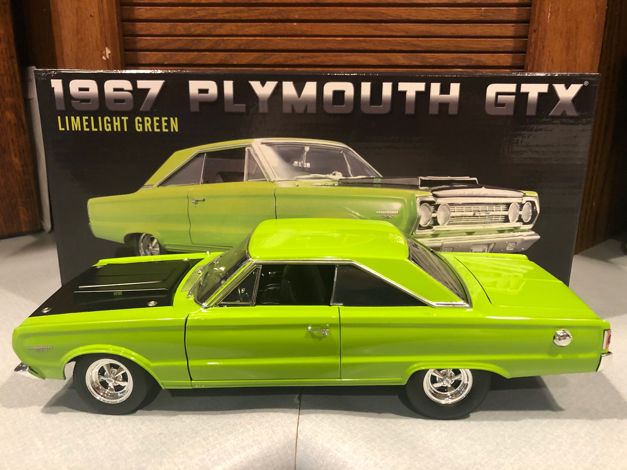 ACME 1967 Plymouth GTX Limelight Green 1/18