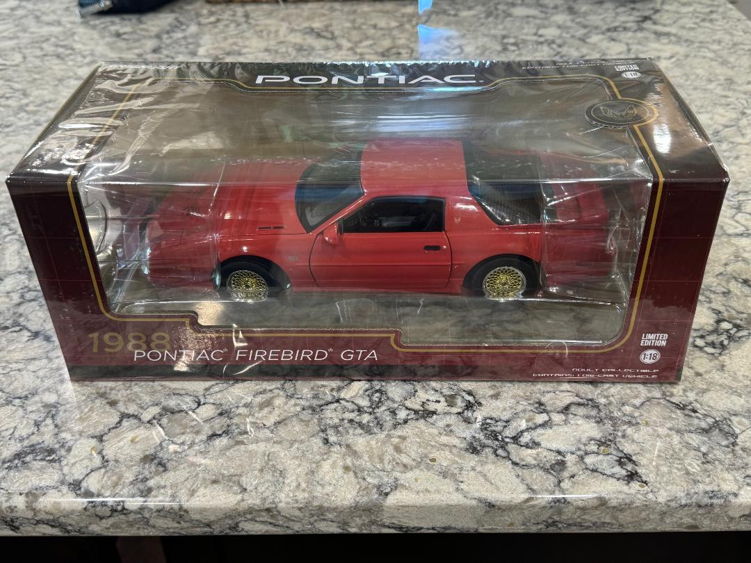 Greenlight Pontiac Firebird GTA