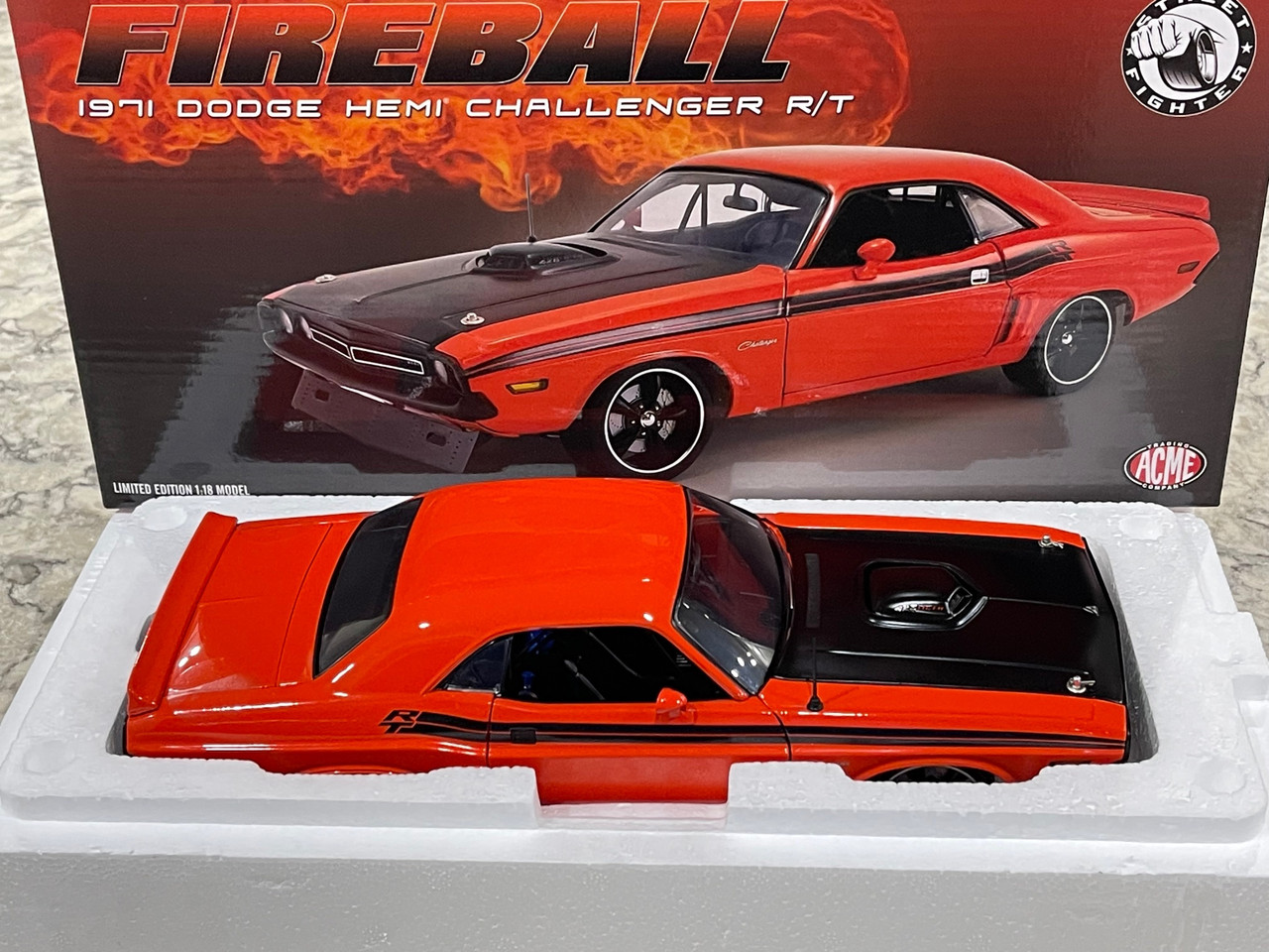 ACME 1971 Fireball Dodge Challenger