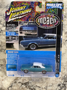Johnny Lightning Aquamarine Poly 1967 Oldsmobile 442 W-30 1/64 Johnny Lightning Aquamarine Poly 1967 Oldsmobile 442 W-30 1/64