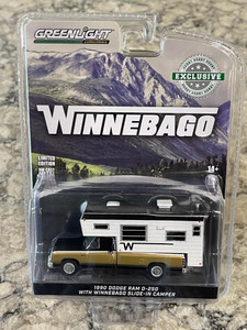 GREENLIGHT 1990 DODGE RAM D-250 ROYAL SE WINNEBAGO Black Sand Metallic 1/64