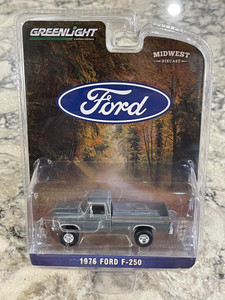 Greenlight RAW GREEN MACHINE 1976 Blue Metallic Ford F-250 Lifted 1/64 Exclusive Greenlight RAW GREEN MACHINE 1976 Blue Metallic Ford F-250 Lifted 1/64 Exclusive