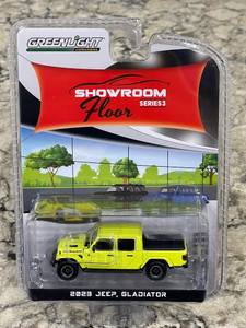 Greenlight Showroom Floor Series 3 2023 Jeep Gladiator High Velocity 1/64 Greenlight Showroom Floor Series 3 2023 Jeep Gladiator High Velocity 1/64