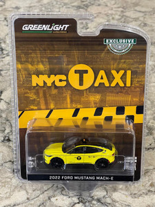 Greenlight 2022 Ford Mustang Mach-E NYC Taxi 1/64 Greenlight 2022 Ford Mustang Mach-E NYC Taxi 1/64