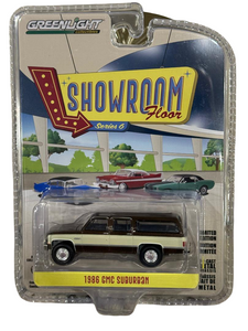 Greenlight Showroom Floor 6 1986 GMC Suburban Indian Bronze & Doeskin 1/64