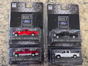 MOTORMAX LP Diecast Garage Exclusive 2004 Ford F-250 1/64 Set of 4 Trucks MOTORMAX LP Diecast Garage Exclusive 2004 Ford F-250 1/64 Set of 4 Trucks