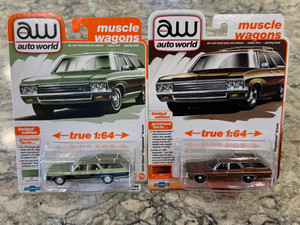 Auto World 1970 Chevy Kingswood Estate Wagon 2 Car Set Copper & Green 1/64 Auto World 1970 Chevy Kingswood Estate Wagon 2 Car Set Copper & Green 1/64