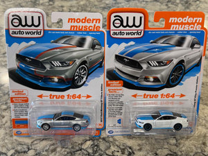 Auto World 2 Car Set 2016 & 2017 Ford Mustang GT Silver/Blue & White/Blue 1/64 Auto World 2 Car Set 2016 & 2017 Ford Mustang GT Silver/Blue & White/Blue 1/64
