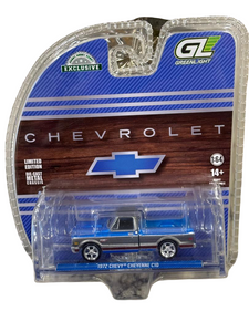 Case of 48 Greenlight 1972 Chevy Cheyenne C10 Short Bed – Electric Blue and Gunmetal Gray (Hobby Exclusive)  1/64