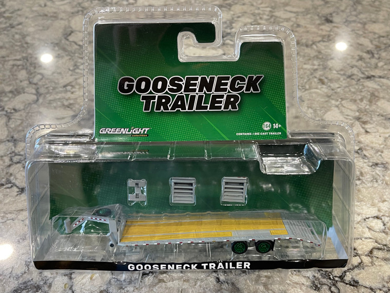 Greenlight Gooseneck Trailer Primer Gray GREEN MACHINE 1/64