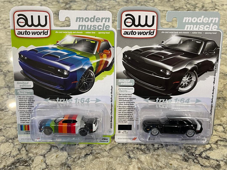 Auto World 2023 Dodge Challenger Hellcat Redeye 2 Car Set 1/64 AW64432