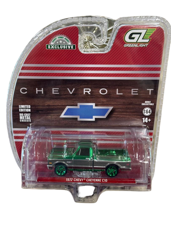 Greenlight GREEN CHROME 1972 Chevy Cheyenne C10 Short Bed Red & Gray 1/64