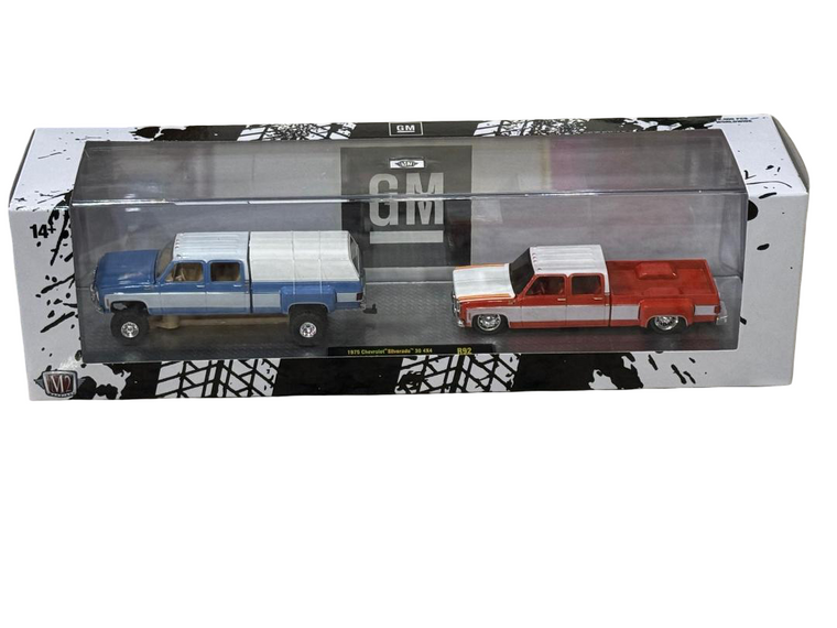 M2 Machines Auto Haulers 92 1975 Silverado 4 x 4 & 1976 GMC Sierra Set 1/64