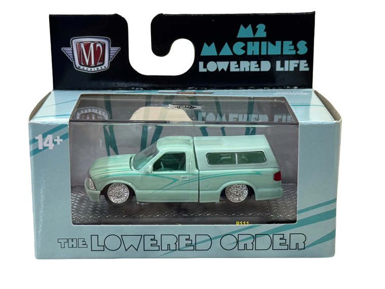M2 Machines 1995 Chevrolet S10 Lowered 1/64