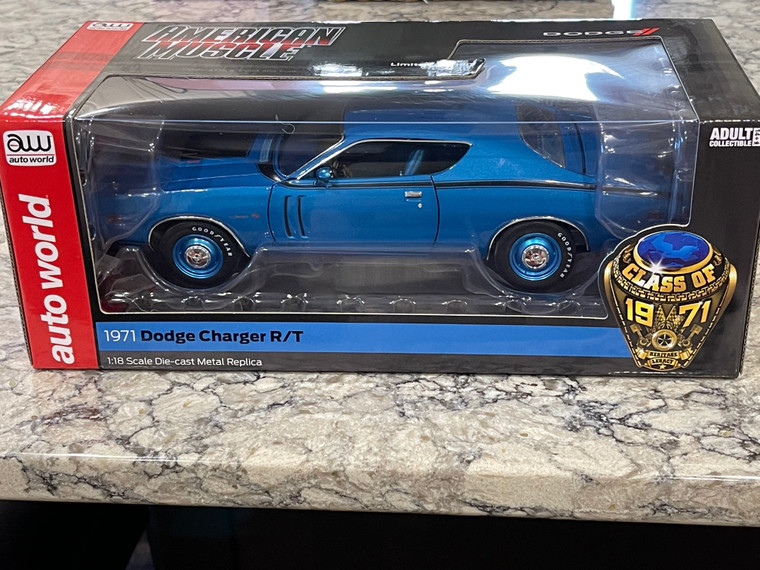 Auto World American Muscle 1971 Dodge Charger R/T 1/18 AMM1274