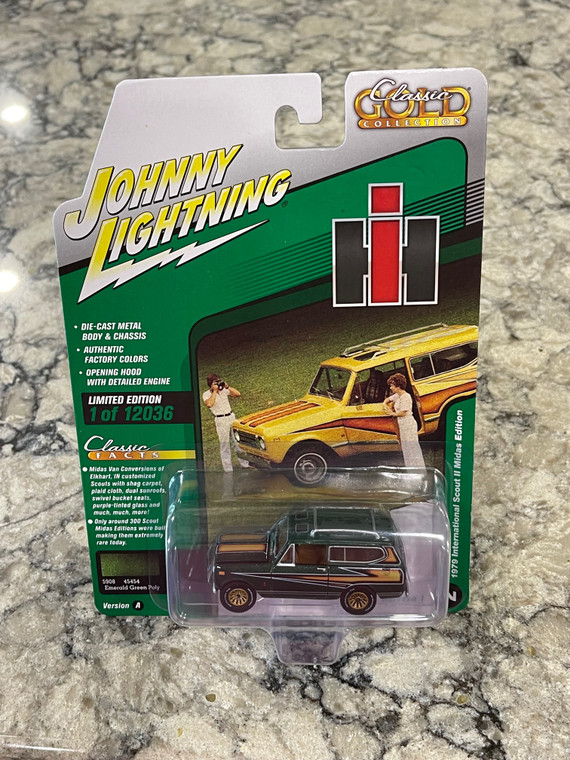 Johnny Lightning Emerald Green Poly 1979 International Scout II Midas 1/64