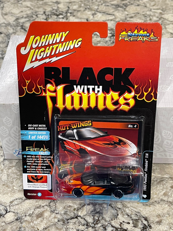 Johnny Lightning 1993 Pontiac Firebird T/A Black/Red with Orange Flames 1/64