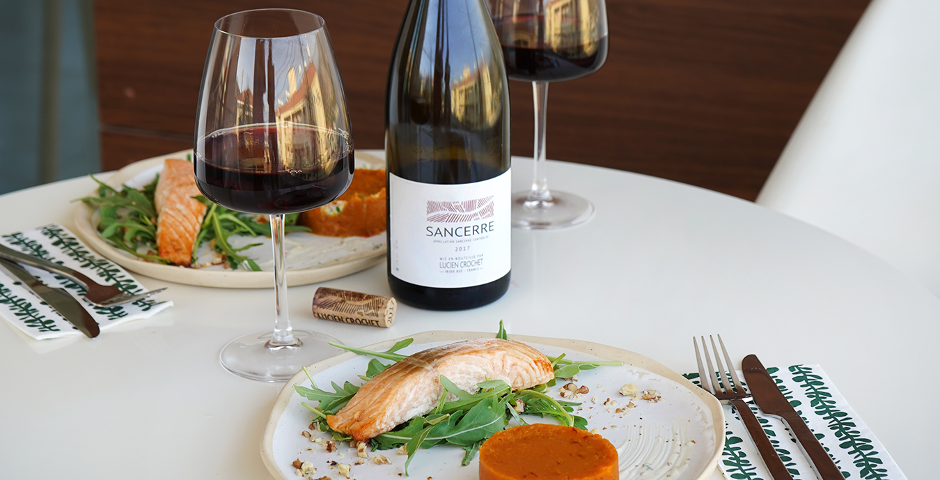 does pinot noir go with salmon
