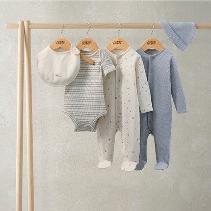 Mamas & Papas Welcome to the World 5 Piece Baby Clothes Set