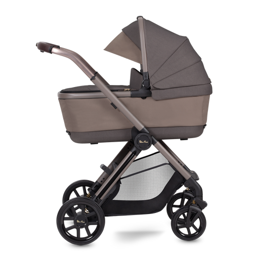 Silver Cross Reef + First Bed Folding Carrycot + Travel Pack - Earth - £1395
