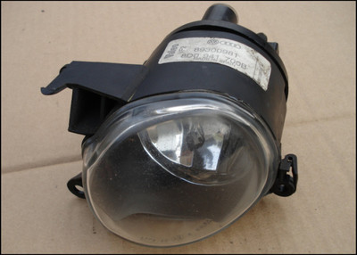 AUDI A4 B5.5 FACELIFT A8 FOGLIGHT RH RIGHT 1999 - 2003 OEM OE GENUINE USED 8D0941700B VALEO 89300981