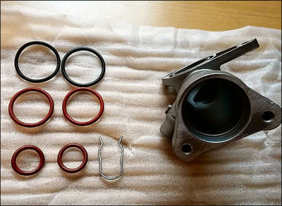 AUDI A4 VW PASSAT 1.8T UPGRADED ALUMINIUM ALLOY COOLANT FLANGE 058121132 058121133B 058121132A 058121132132C