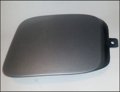 AUDI A3 8P TOWING EYE COVER REAR 8P4807441 PAINTED LIGHT SILVER LY7W USED