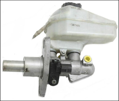 BRAKE MASTER CYLINDER BRAKE ATE BRAKELIGHT SWITCH 1K2614019D 22mm 1K2614091H 1K2611301C VW VOLKSWAGEN GOLF MK5 MK6 EOS SCIROCCO JETTA AUDI A3 OEM OE GENUINE USED