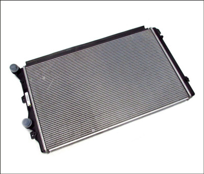 GENUINE VW VOLKSWAGEN AUDI RADIATOR  GOLF JETTA 1K MK5 MK6 AUDI A3 ETC 1K0121251AT GERMAN USED OE OEM