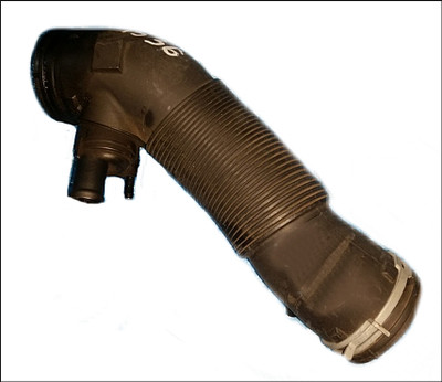 1J0129684BH AZJ BEH AIR INTAKE HOSE PIPE VW VOLKSWAGEN GOLF BORA MK4 2.0L NON-TURBO 2002 2003 2004 USED ORIGINAL OEM OE GENUINE