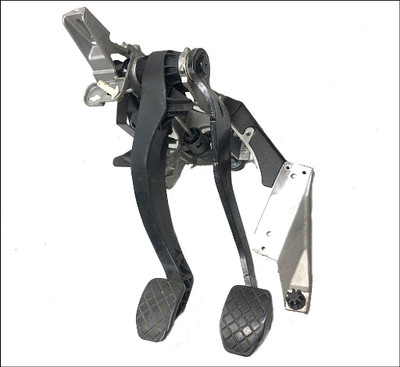 AUDI A4 B6 B7 8E CLUTCH FOOT BRAKE PEDAL BOX PEDALBOX PEDAL-BOX MANUAL RHD OEM OE GENUINE AMB BEX S4 8E2721117M 8E2721316C 8E2721139A