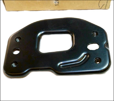 1K080418VW VOLKSWAGEN AUDI GOLF JETTA MK5 SCIROCCO TOURAN PASSAT CADDY EOS A3 1K0804182B 1K  FRONT BUMPER MOUNT BRACKET RAIL END RH NEW GENUINE2B Chassis Rail End Cover Plate RHS