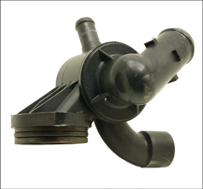 VW VOLKSWAGEN AUDI 03L121111M 03L121111AC THERMOSTAT HOUSING 2.0L TDI COOLANT REGULATOR TIGUAN A3 TT GOLF PASSAT BEETLE JETTA EOS SCIROCCO OE OEM GENUINE USED