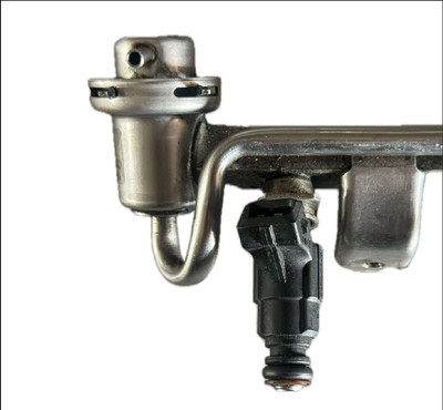 VW VOLKSWAGEN AUDI GOLF MK4 GTI A3 TT BEETLE 1.8T FUEL INJECTOR DISTRIBUTOR RAIL PRESSURE REGULATOR FUEL 06A133681B 06A906031 037133035C 0280160567 1.8L TRANSVERSE OE GENUINE USED