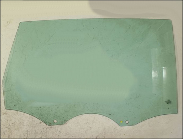 AUDI Q7 7L 2006-10 DOOR GLASS RIGHT RHS REAR GREEN OPTION 4KC 4L0845206