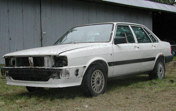 WRECKING AUDI 80 Type 81 B2 SEDAN 1800cc 1.8L 1987 JN KAF
