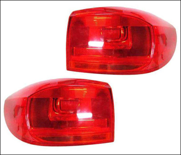 VW VOLKSWAGEN TIGUAN 5N LEFT RIGHT REAR OUTER CORNER TAILLIGHT NOT LED TYPE 5N0945095Q 5N0945096Q GENUINE USED PART
