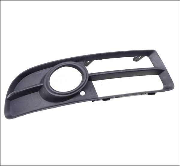 AUDI A4 S4 B7 8E 2005 2006 2007 2008 BUMPER FRONT RH RIGHT RHS DRIVER SIDE FOGLIGHT FOG SPOTLIGHT GRILLE S-LINE 8E0807682F OE OEM GENUINE ORIGINAL USED