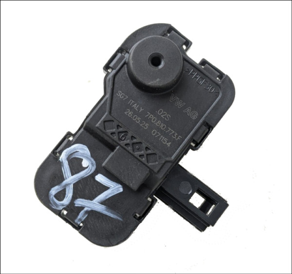 FUEL FILLER FLAP RELEASE ACTUATOR 7P0810773D 7P0810773B VW VOLKSWAGEN SKODA TOUAREG POLO T-ROC FABIA YETI OCTAVIA USED OE OEM GENUINE